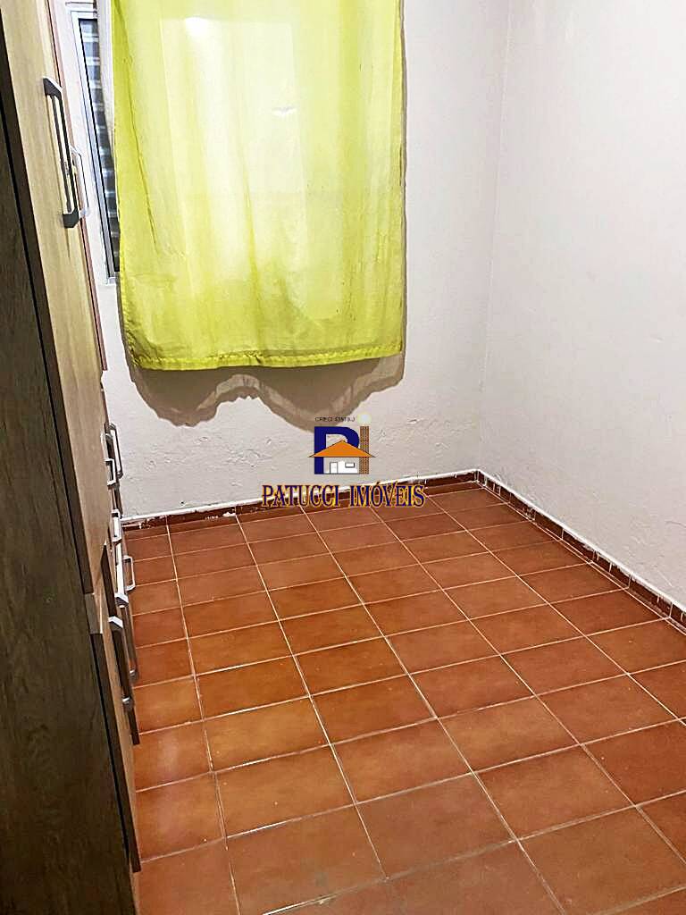 Casa à venda com 3 quartos, 90m² - Foto 16