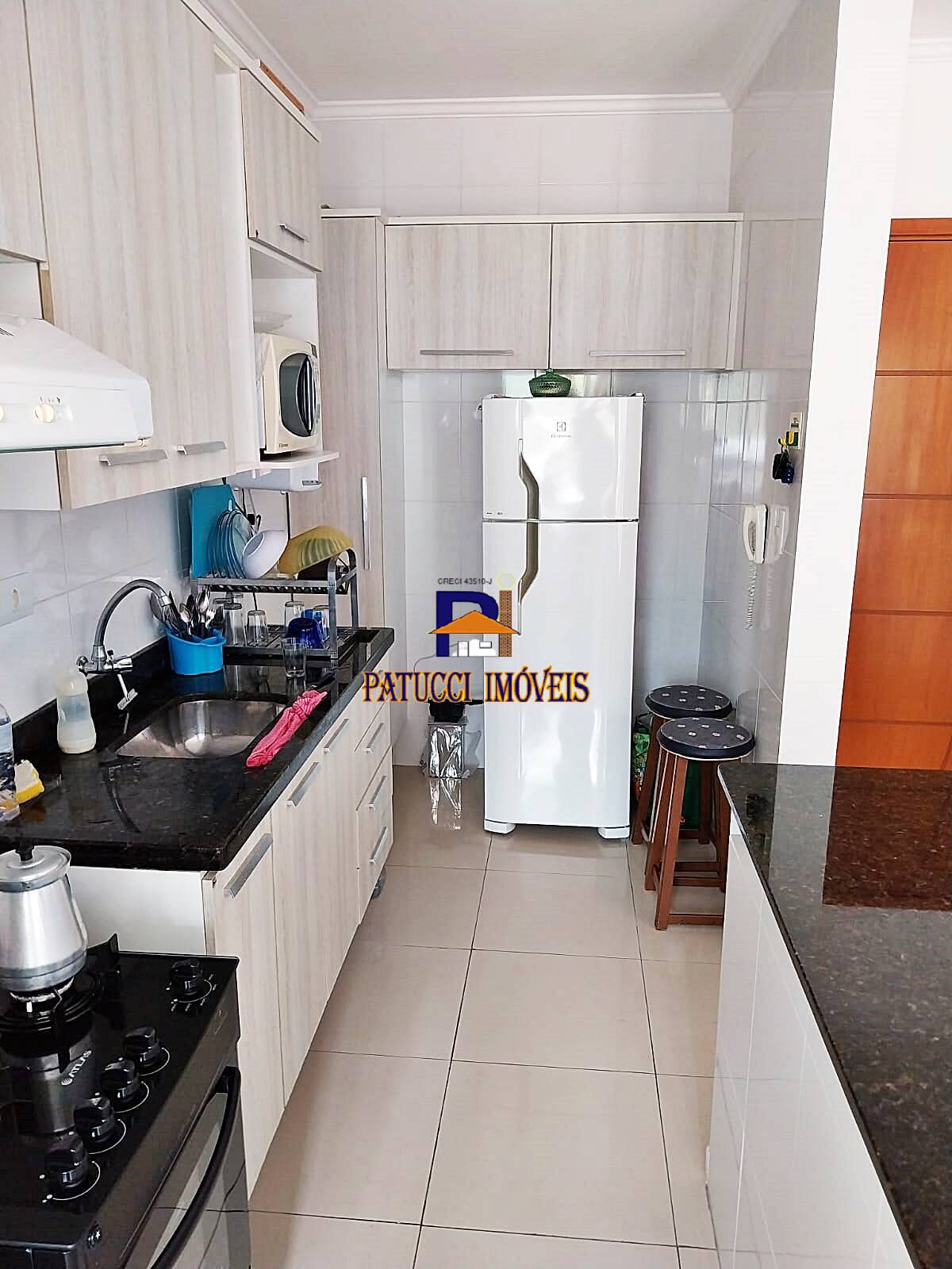 Apartamento à venda com 2 quartos, 61m² - Foto 8